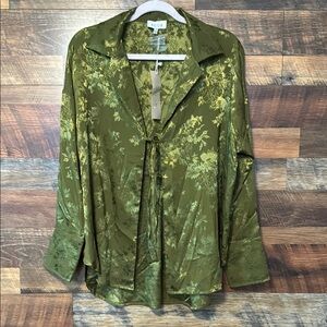 Green Boxy Tie Front Blouse with Notched Collar